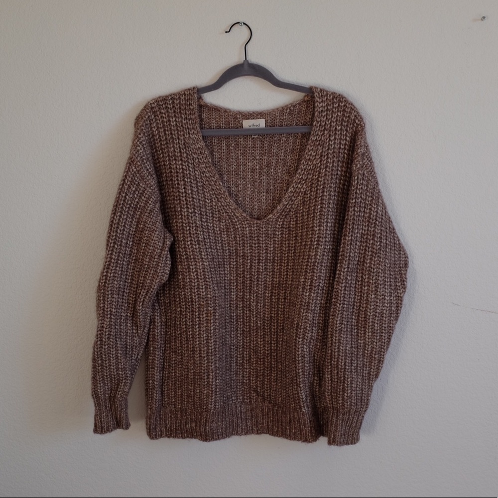 Wilfred Wool V Neck Sweater